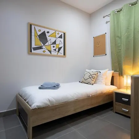 Modern Seafront 3bedrooms With Spacious Yard Jlin1-1 Appartement Sliema