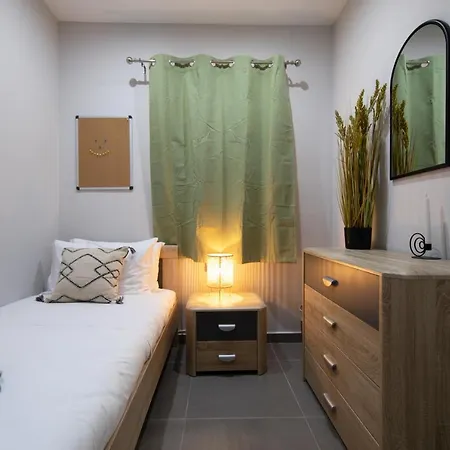 Apartmán Modern Seafront 3bedrooms With Spacious Yard Jlin1-1