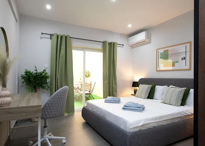 Modern Seafront 3bedrooms With Spacious Yard Jlin1-1 Apartment Sliema