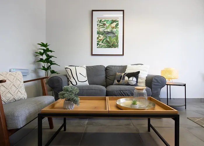 Modern Seafront 3bedrooms With Spacious Yard Jlin1-1 Apartment Sliema