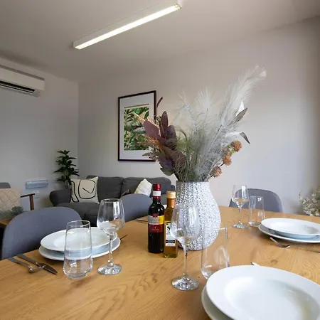 Modern Seafront 3bedrooms With Spacious Yard Jlin1-1 Sliema